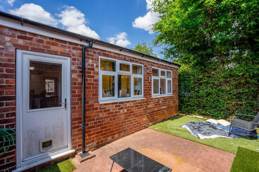 Property photo 1 of 12 4 Yc-1.Jpg