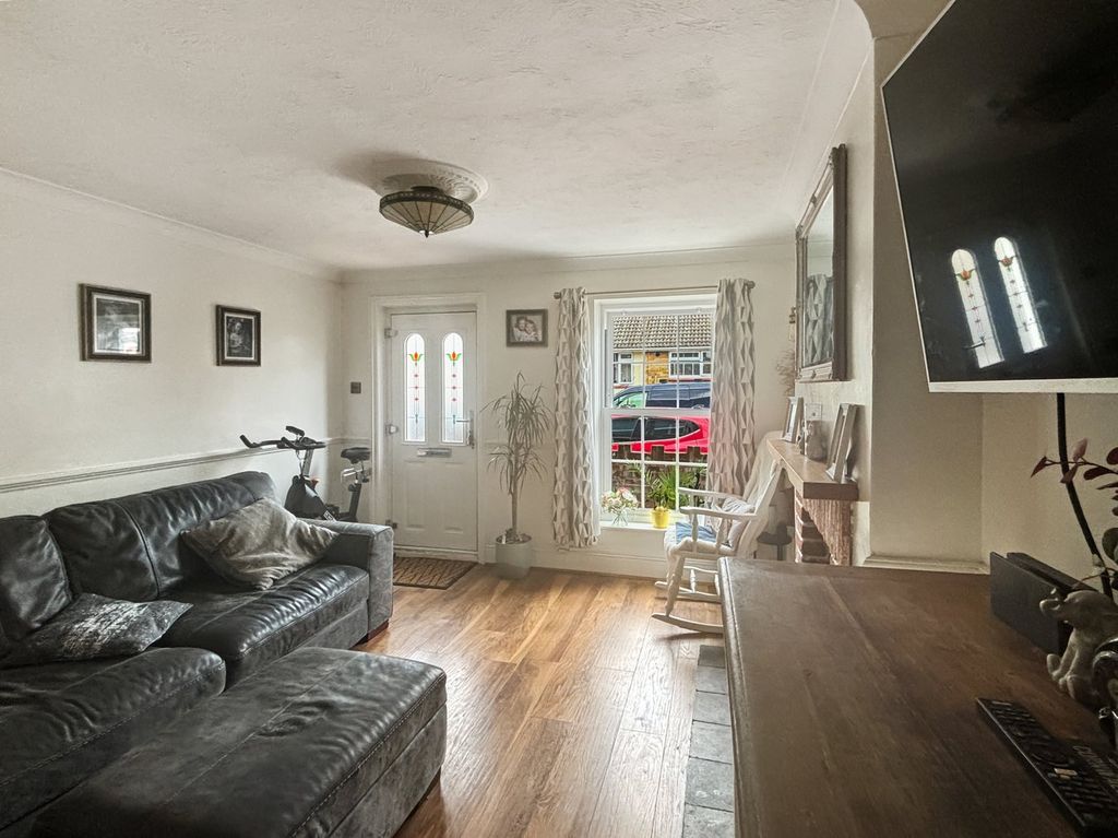Property photo 2 of 16