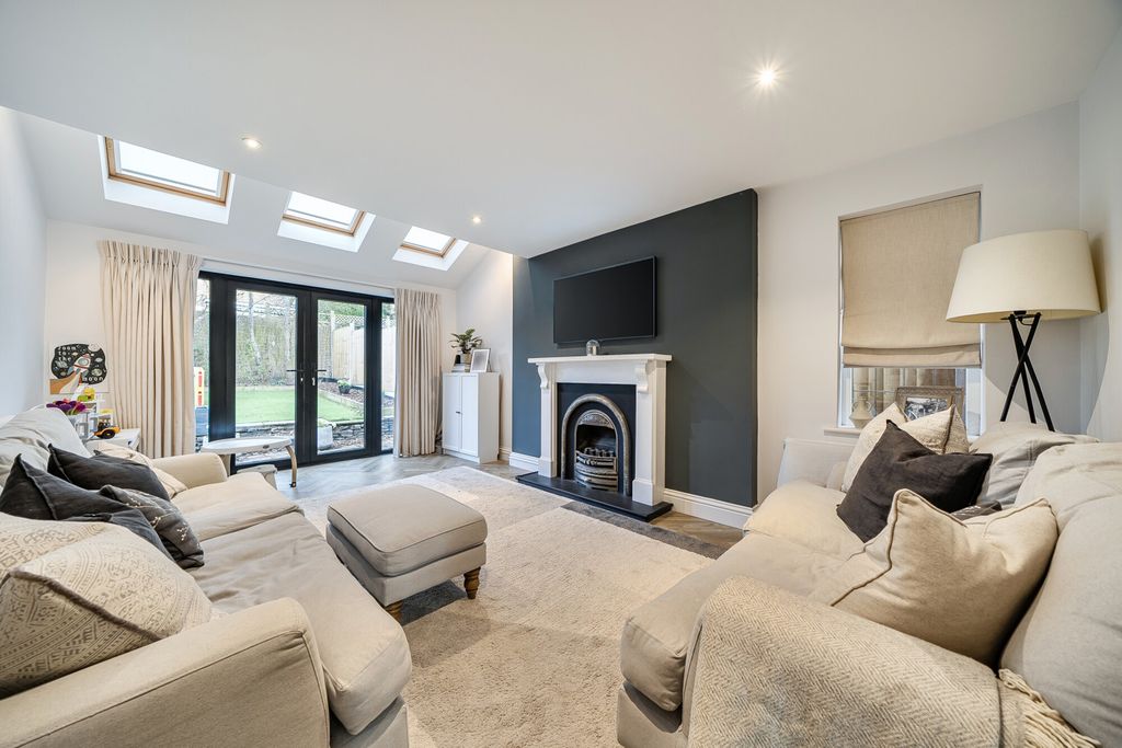 Property photo 2 of 19 1426038-13-69B1Ac...