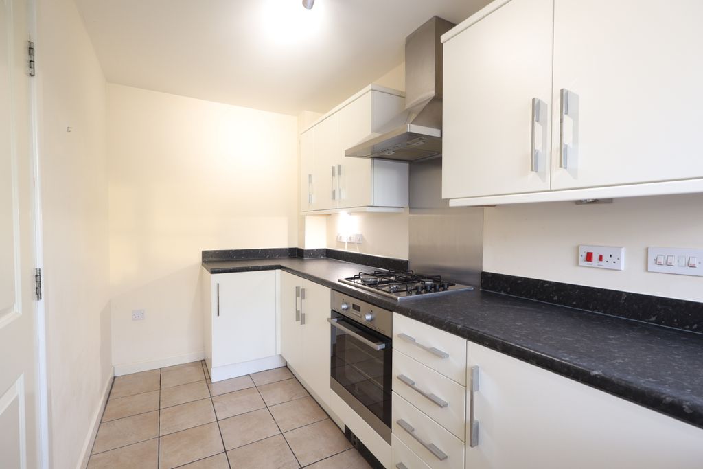 Property photo 3 of 23