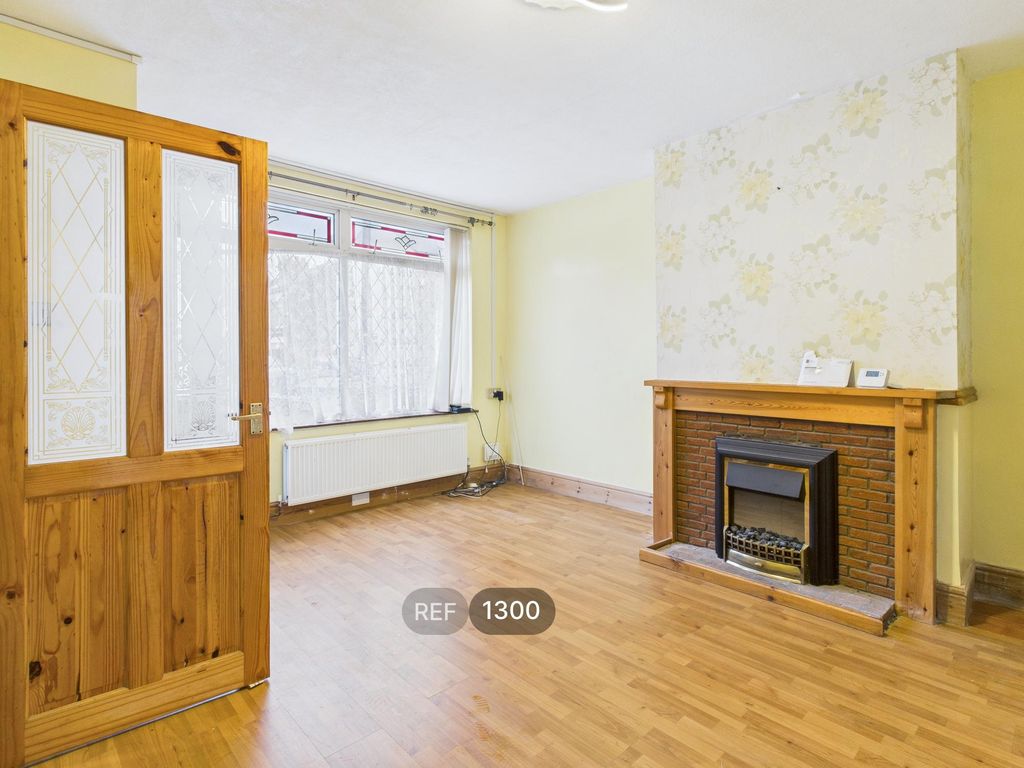 Property photo 2 of 29 Living Room