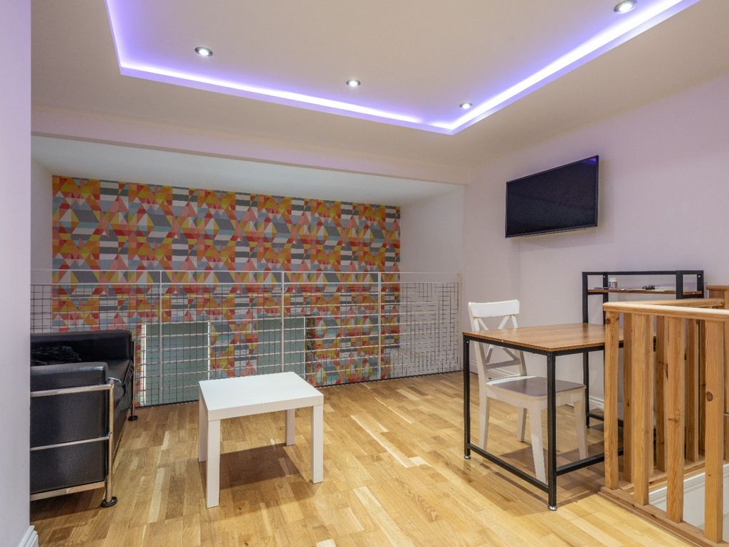 Property photo 2 of 7 4088162