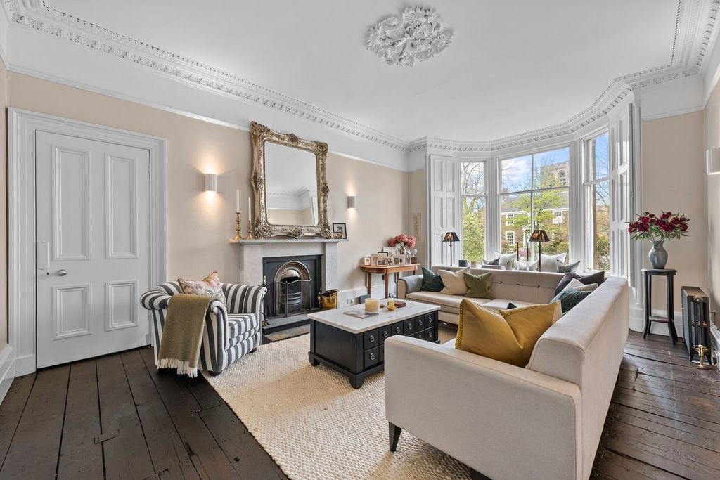 Additional image 7 of 3 bed flat for salePitt Terrace, Stirling FK8