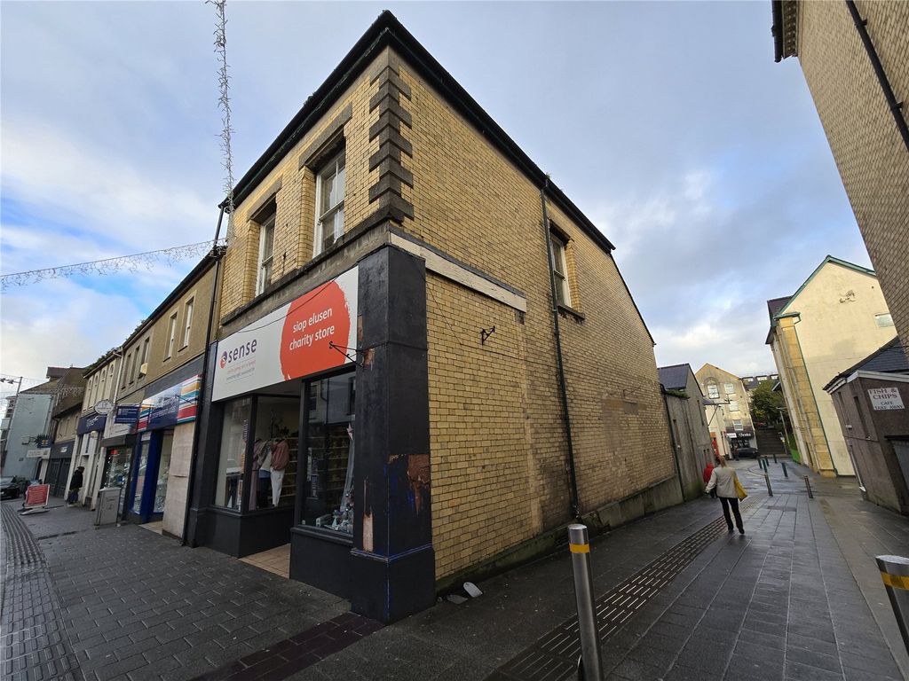 Property photo 2 of 6 Picture No. 06