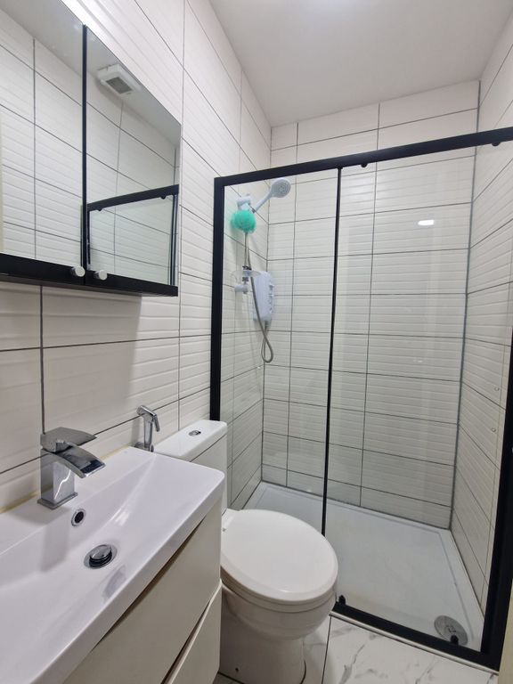 Property photo 3 of 3