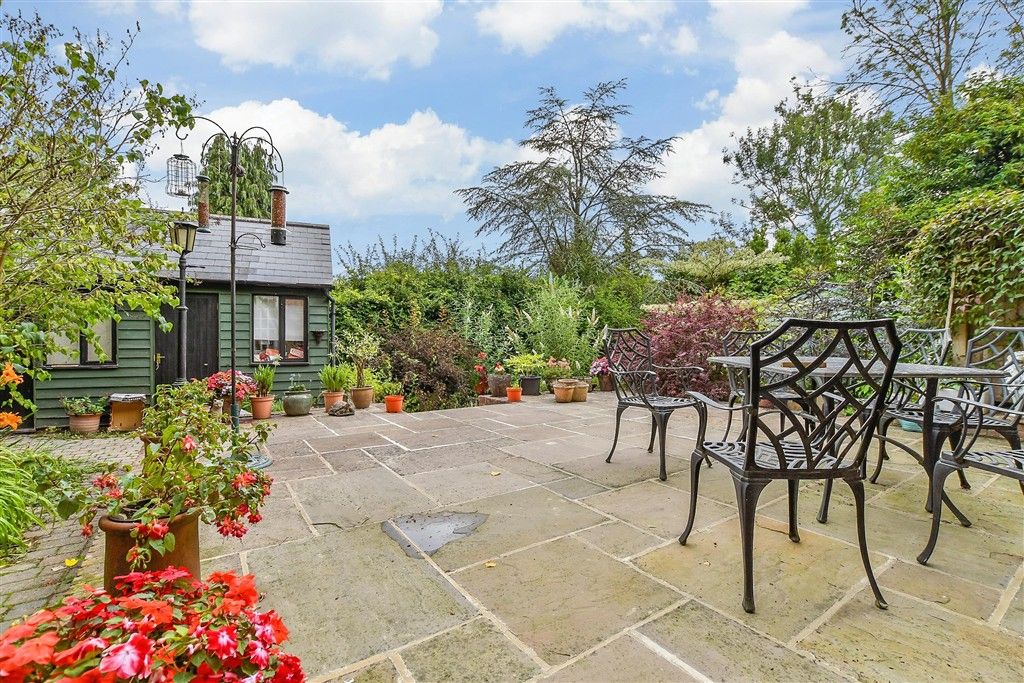 Property photo 1 of 14 Patio / Decking