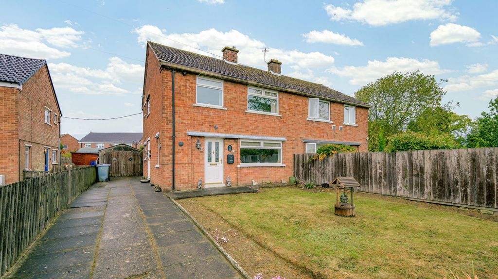 Property photo 1 of 28