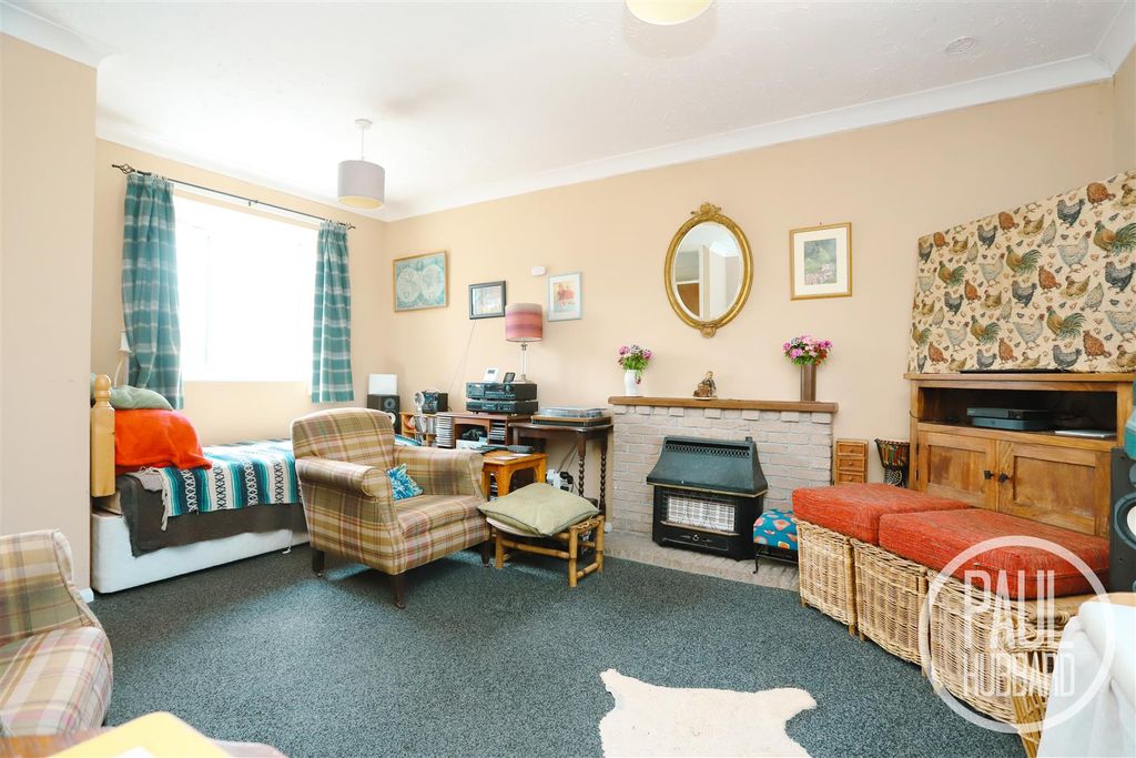 Property photo 2 of 13 Img_2936.Jpg