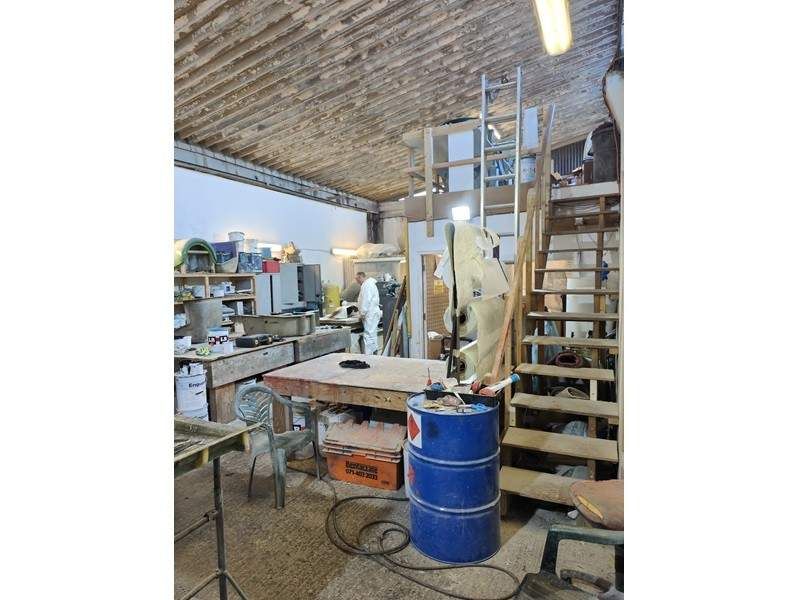 Property photo 3 of 9