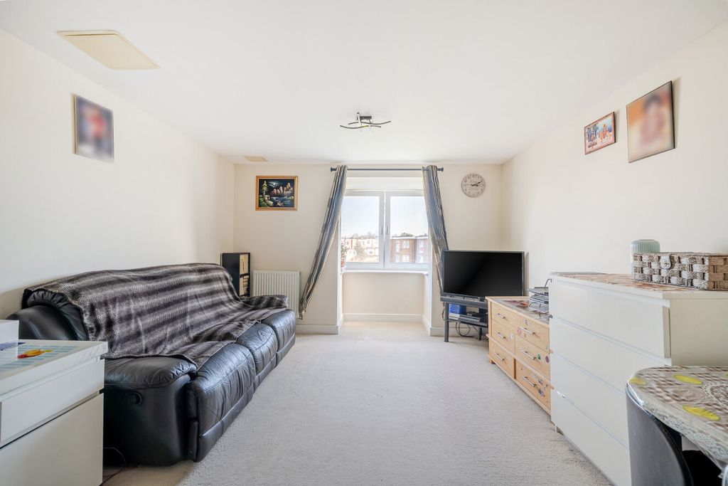 Property photo 2 of 7 1419330-6-699dc4F...