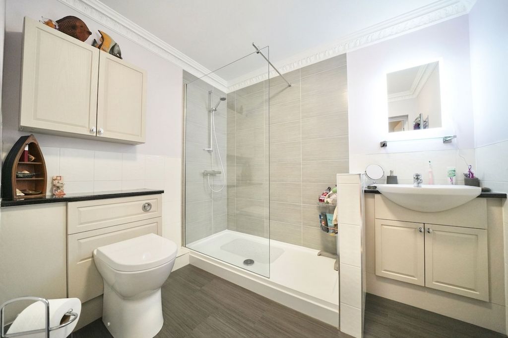 Additional image 13 of 2 bed flat for saleSutherland Court Gardens, Cromer NR27