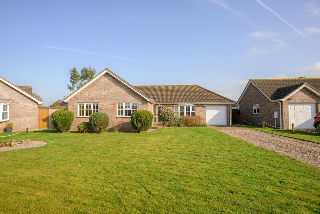 Property photo 1 of 27