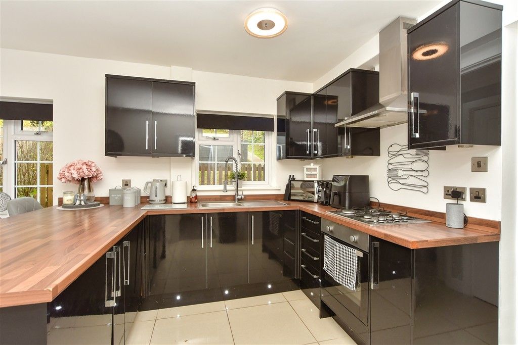 Property photo 3 of 8 Kitchen/ Diner