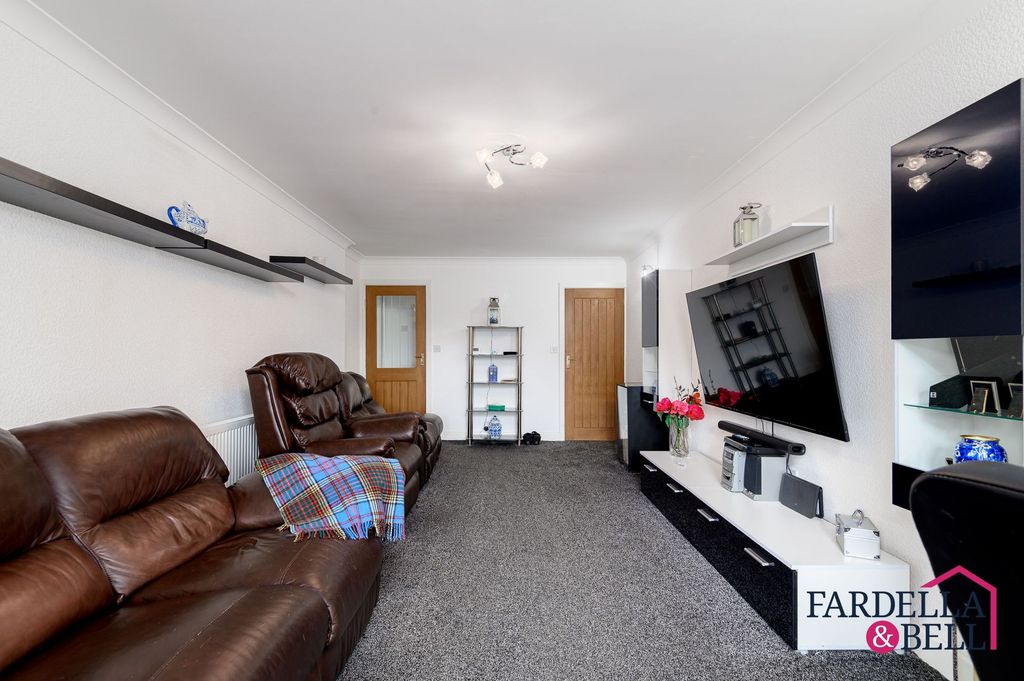 Property photo 1 of 29