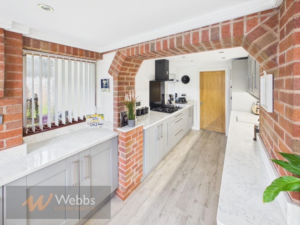 Property photo 3 of 32 Cam04932G0-Pr0150-Still030.Jpg