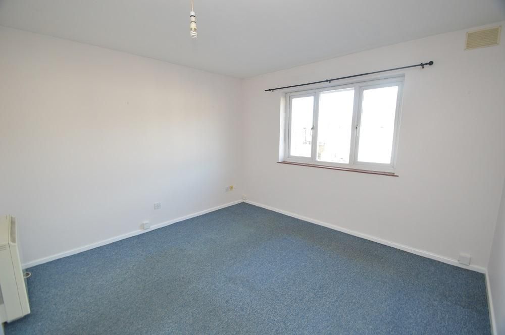 Property photo 2 of 7 Photo 2