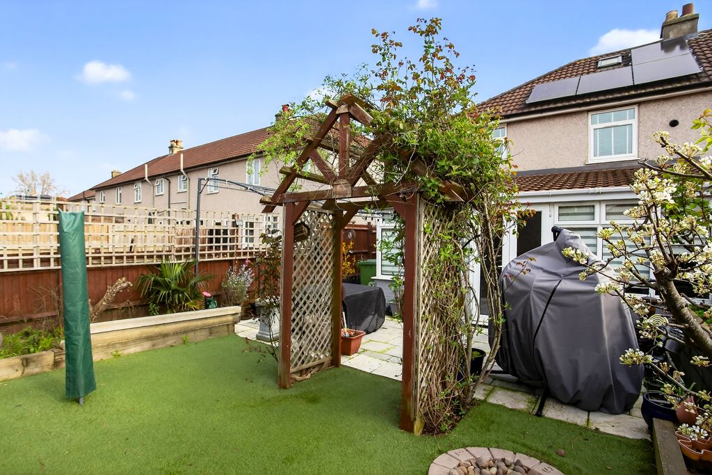 Property photo 1 of 22