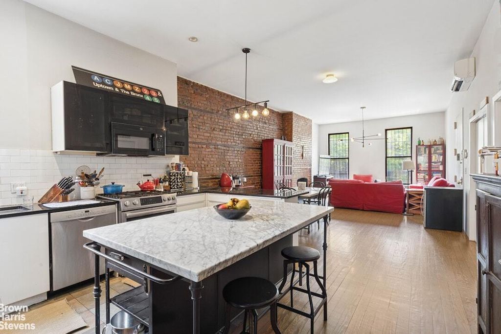 Property photo 2 of 3 <Alttext/>