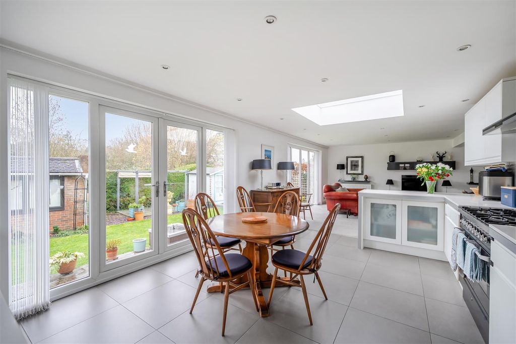 Property photo 3 of 18 1406242-21-6981cd3Ded90d.Jpg