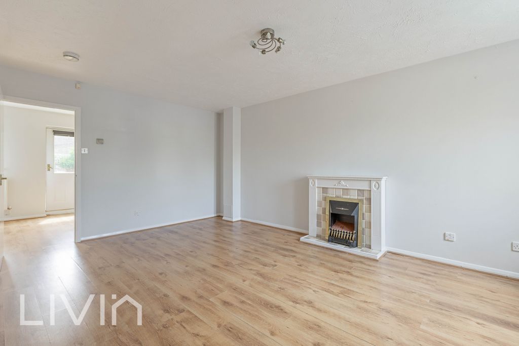 Property photo 2 of 15 2