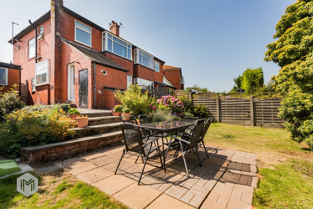 Property photo 2 of 22 Picture No. 18