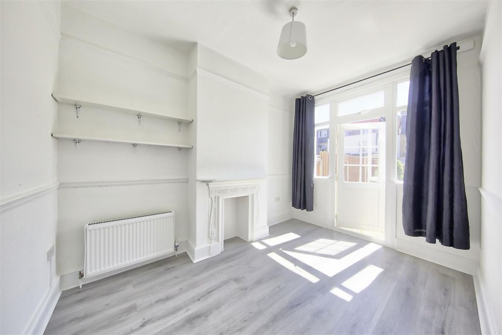 Property photo 3 of 13 2O8A8050_Edit.Jpg