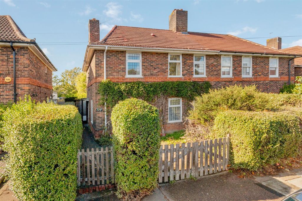 Property photo 1 of 12 Cannon Hill Lane