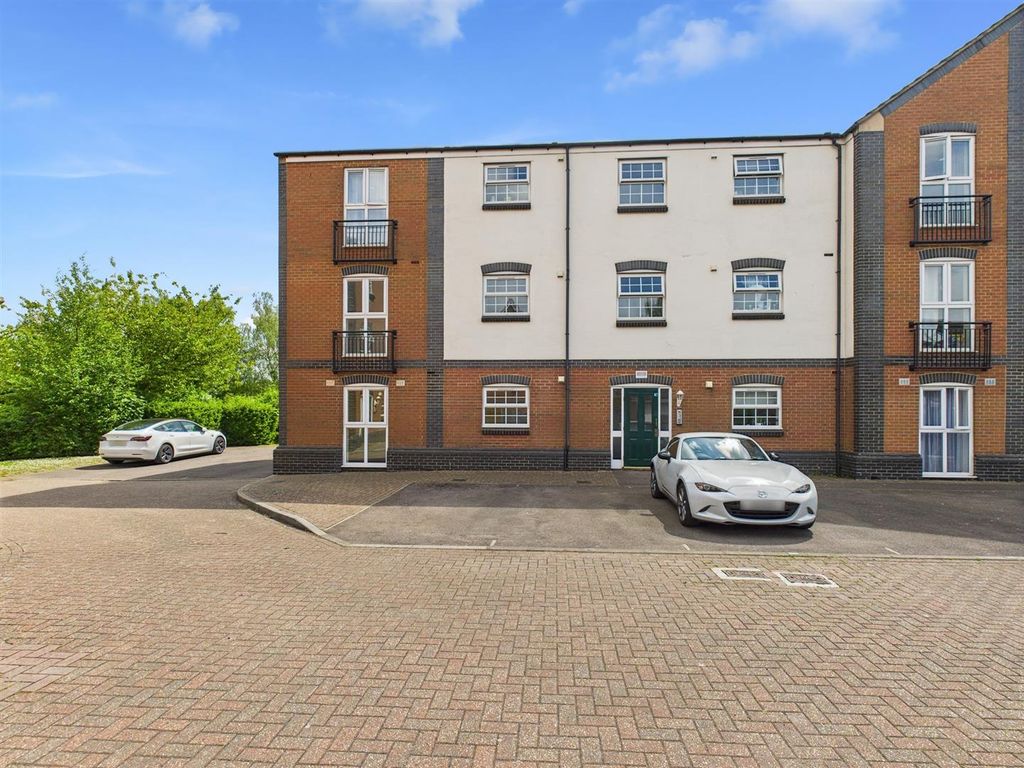 Property photo 1 of 10