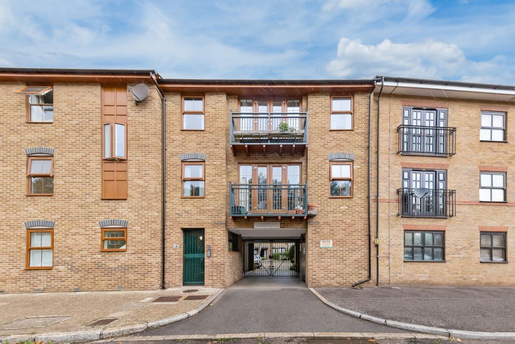 Property photo 1 of 21 Img_4724