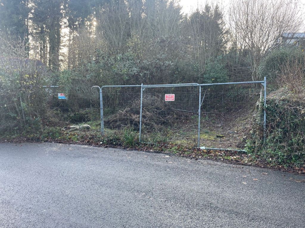 Property photo 1 of 2