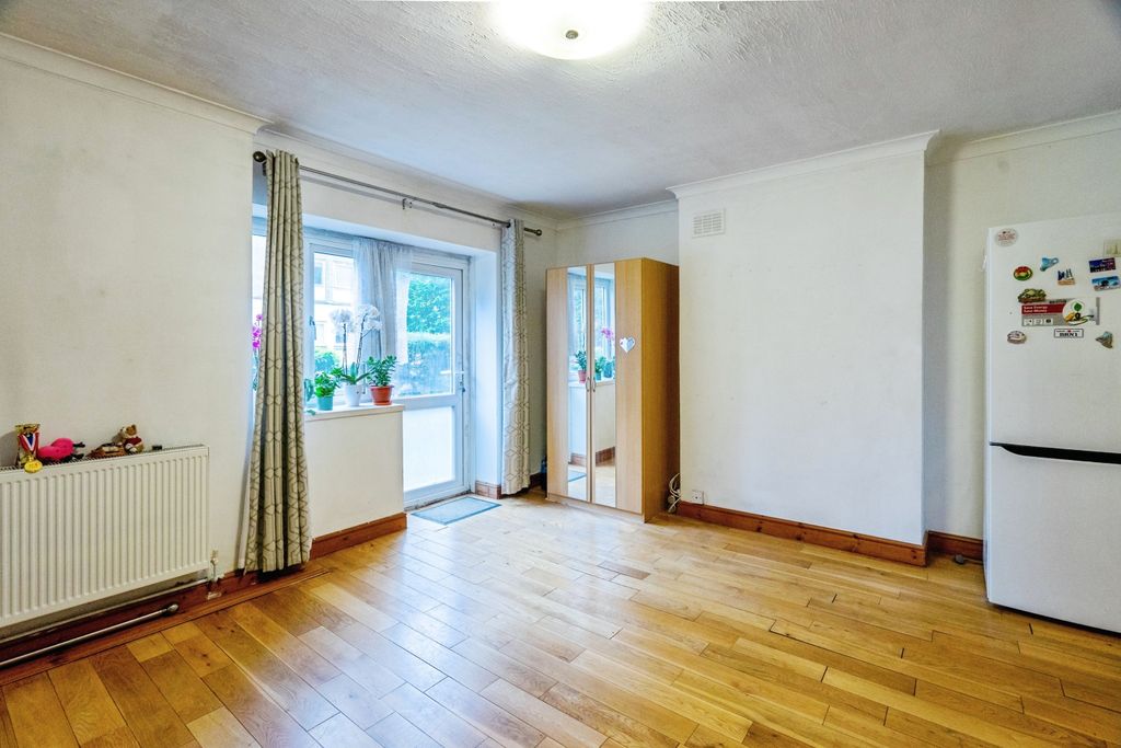 Property photo 2 of 18 2