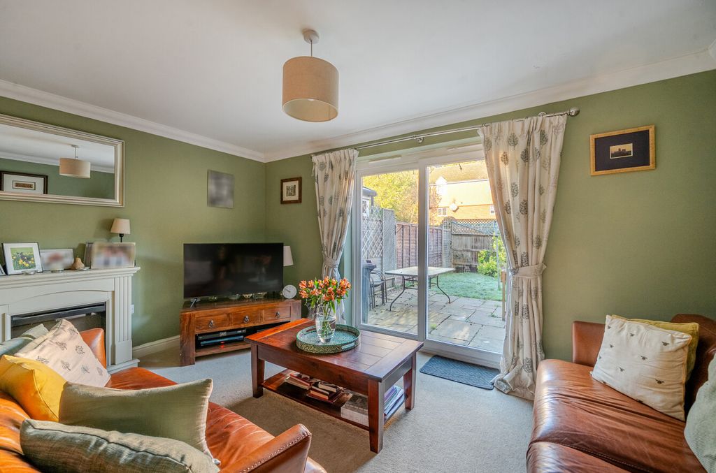 Property photo 3 of 19 1383763-12-6926d1...