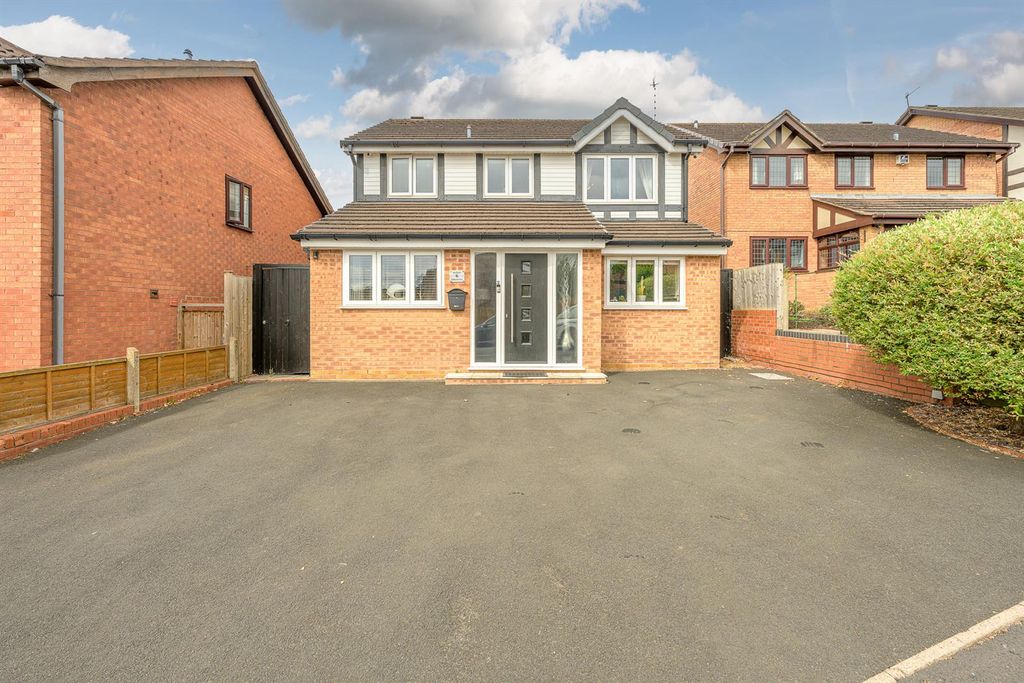 Property photo 1 of 40