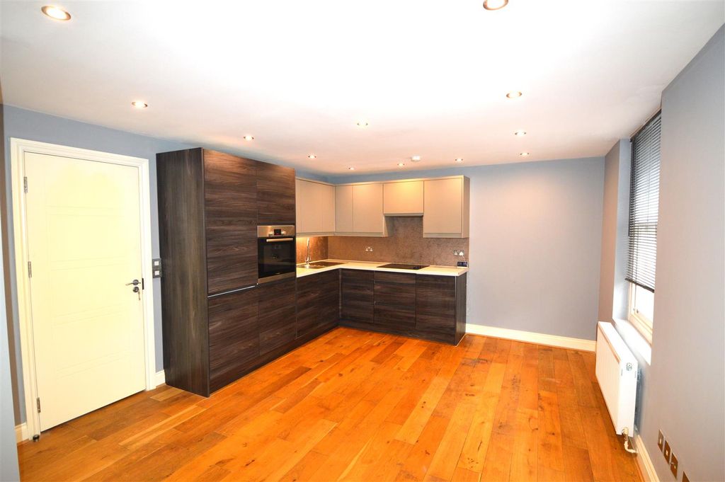 Property photo 3 of 7 Lounge Inc Kitchen.Jpg