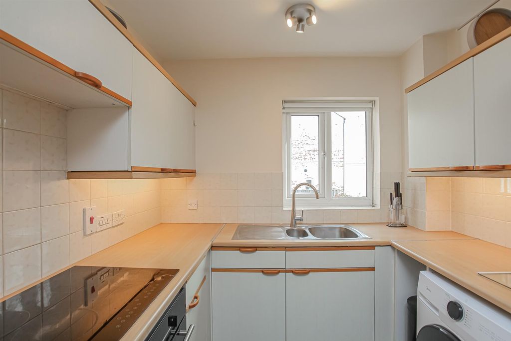 Property photo 3 of 14 Img_2325.Jpg