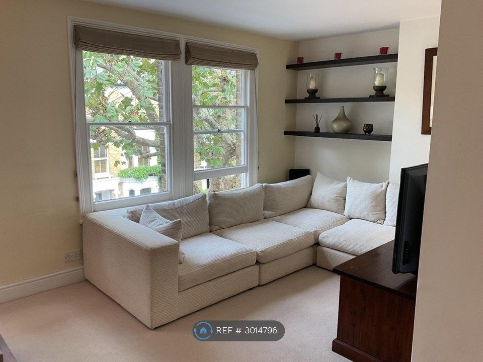 Property photo 2 of 21 Seating Room / Natural Light