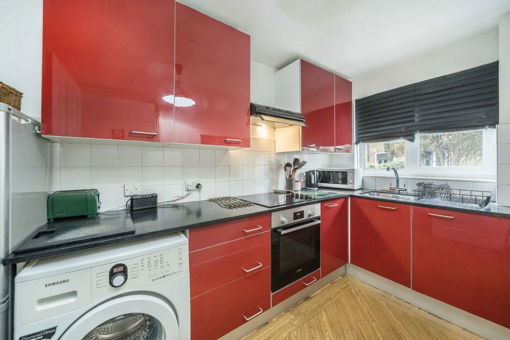 Property photo 2 of 4