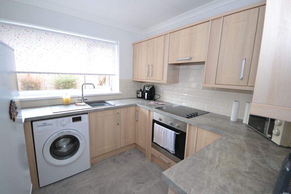 Property photo 2 of 8