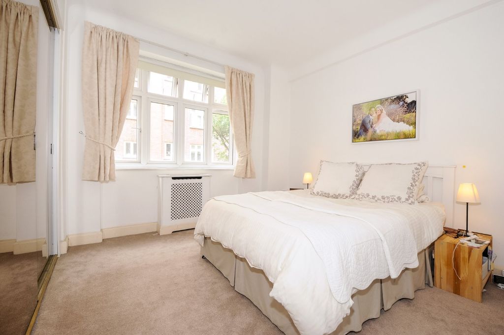 Property photo 3 of 6 Bedroom