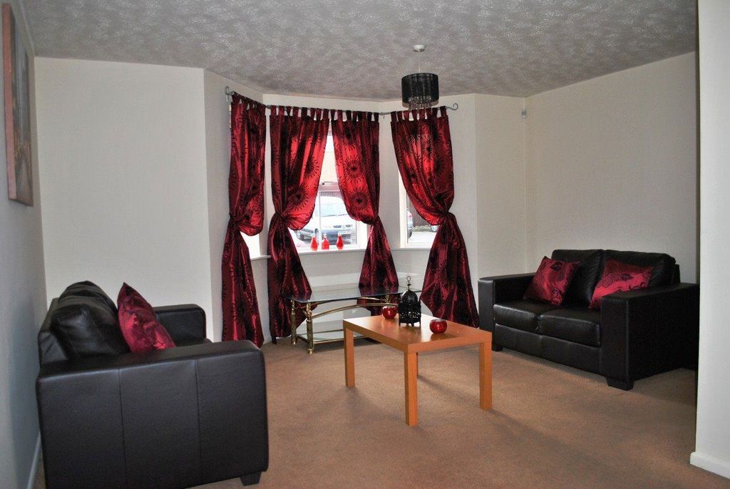 Property photo 2 of 5