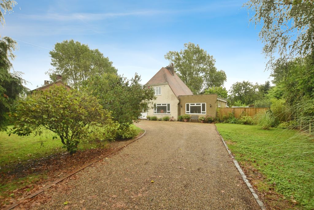 Property photo 1 of 17 Photography