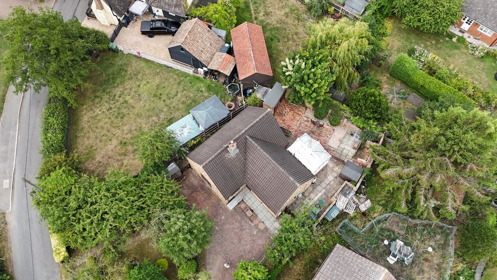 Property photo 3 of 14