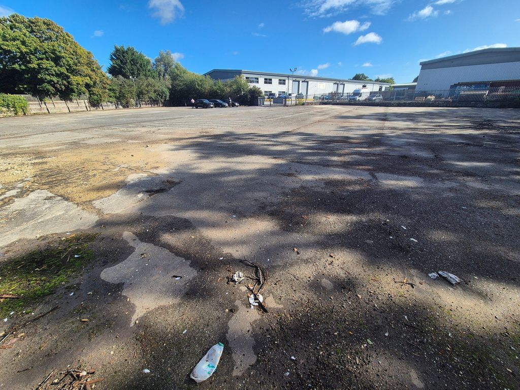 Property photo 2 of 4