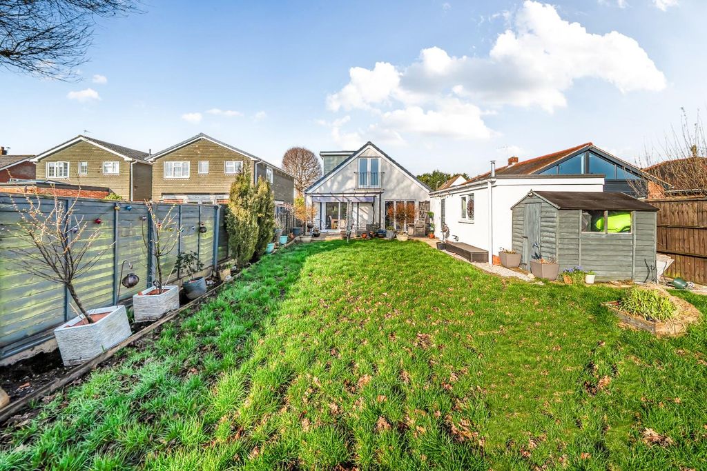 Property photo 1 of 15 1-69A806c3A41F7-1421559-21-69A6Bc6Aefdbb-1.Jpg