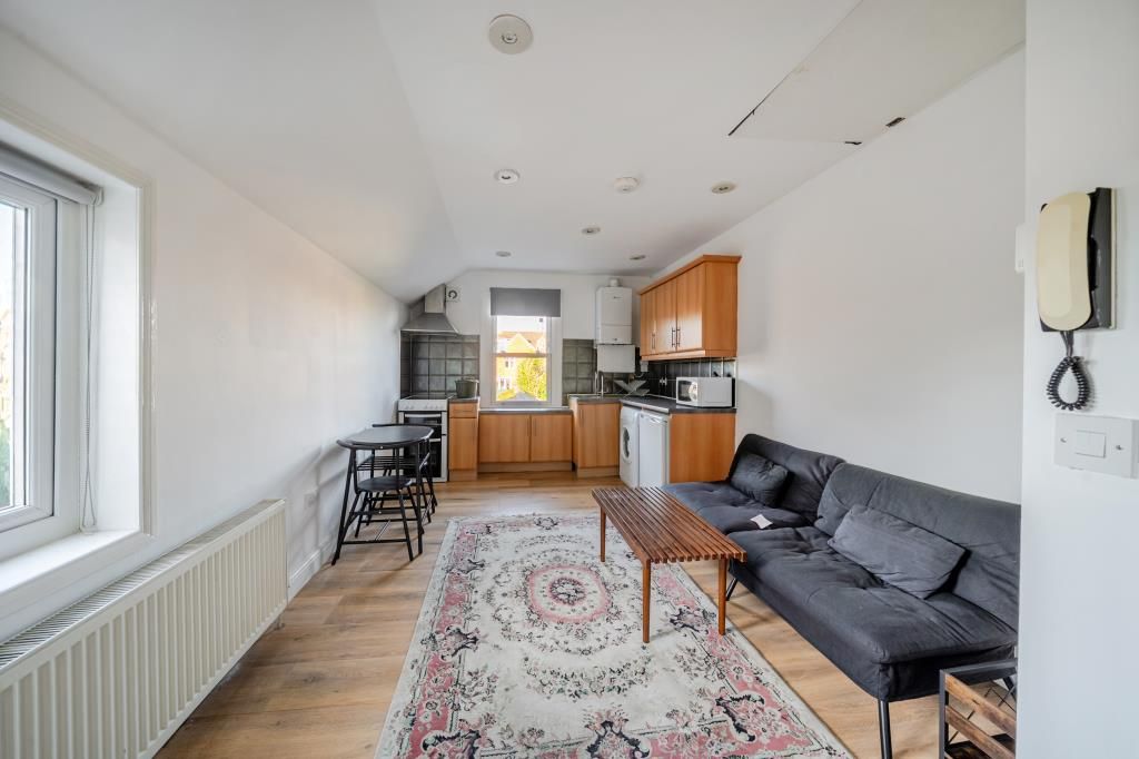 Property photo 2 of 11 Reception