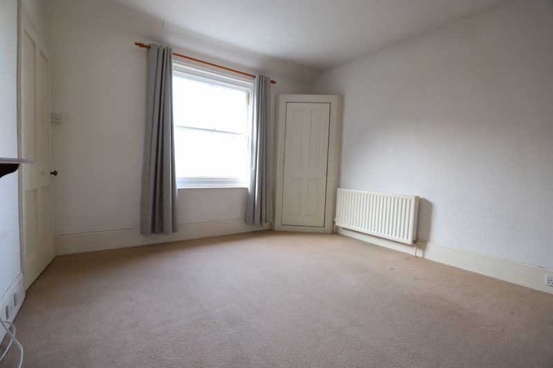 Property photo 3 of 7 Photo 16