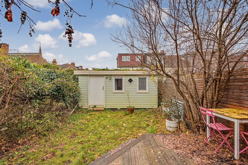 Property photo 2 of 23 4753631