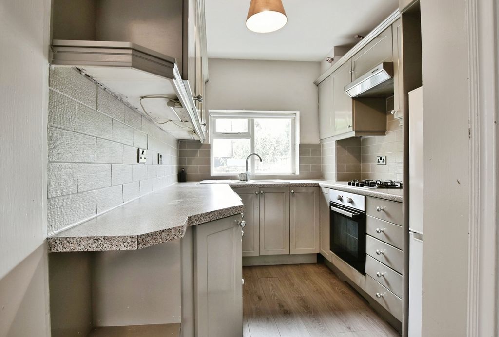 Property photo 3 of 13 Pbox-Img.Jpg