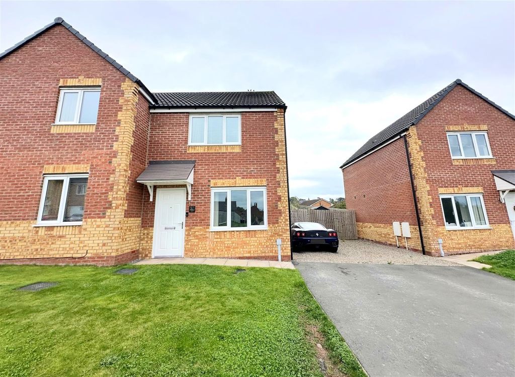 Property photo 1 of 22 Front