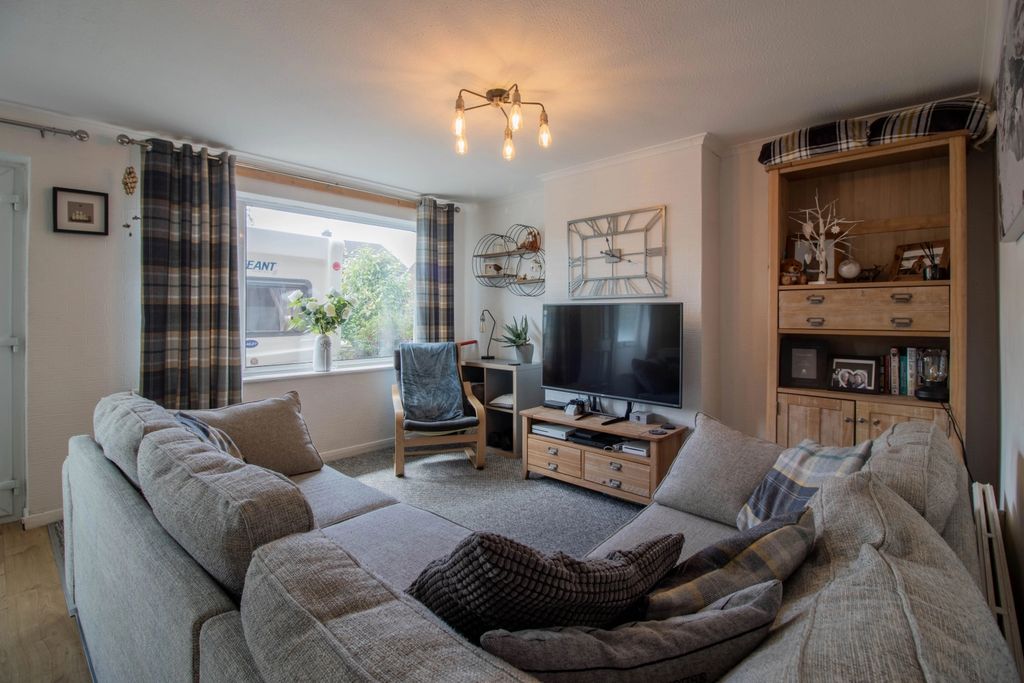 Property photo 2 of 12 805460 - Living Room